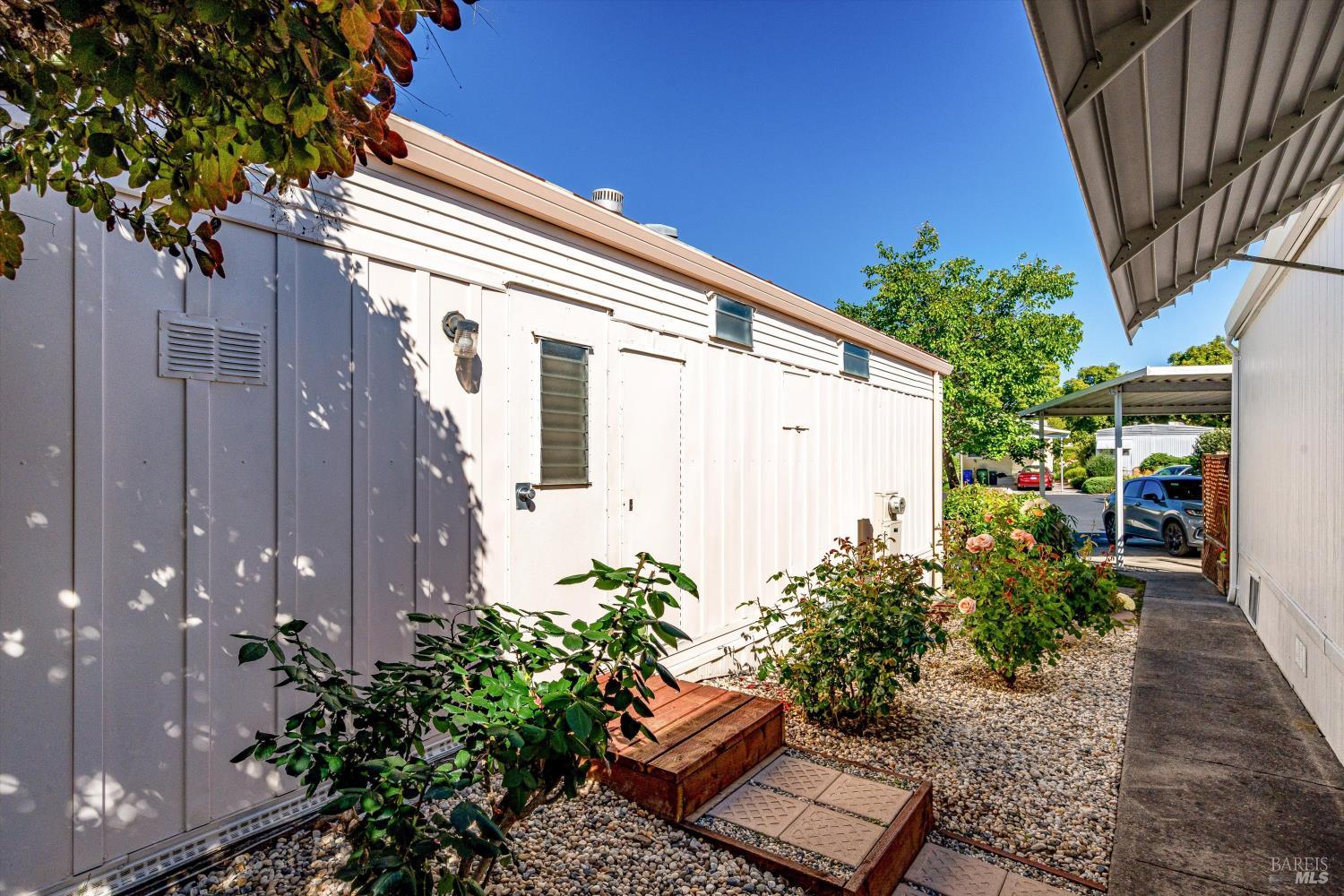 Property photo 33