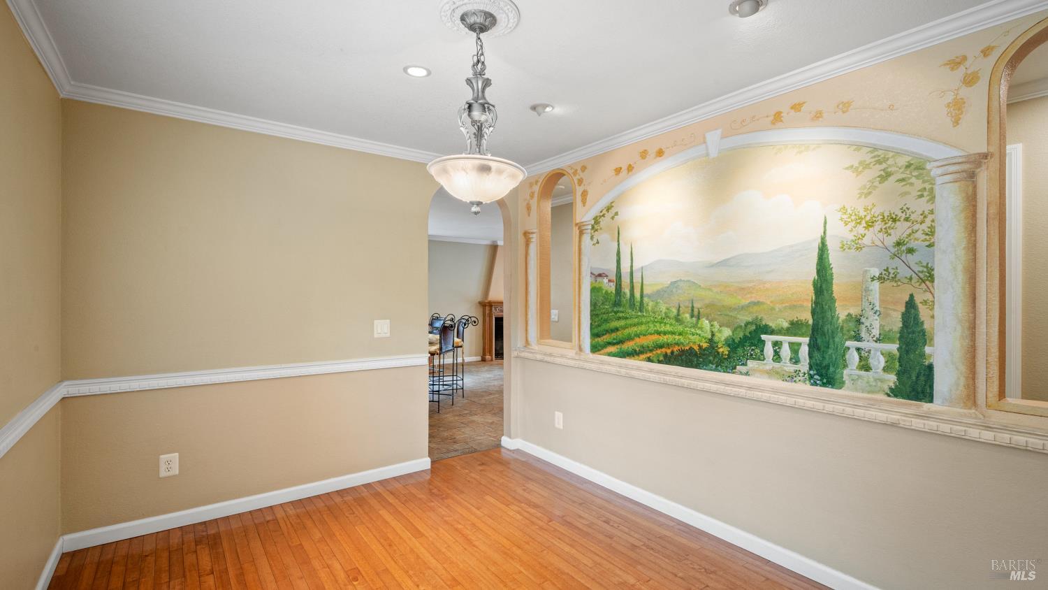 Property photo 31