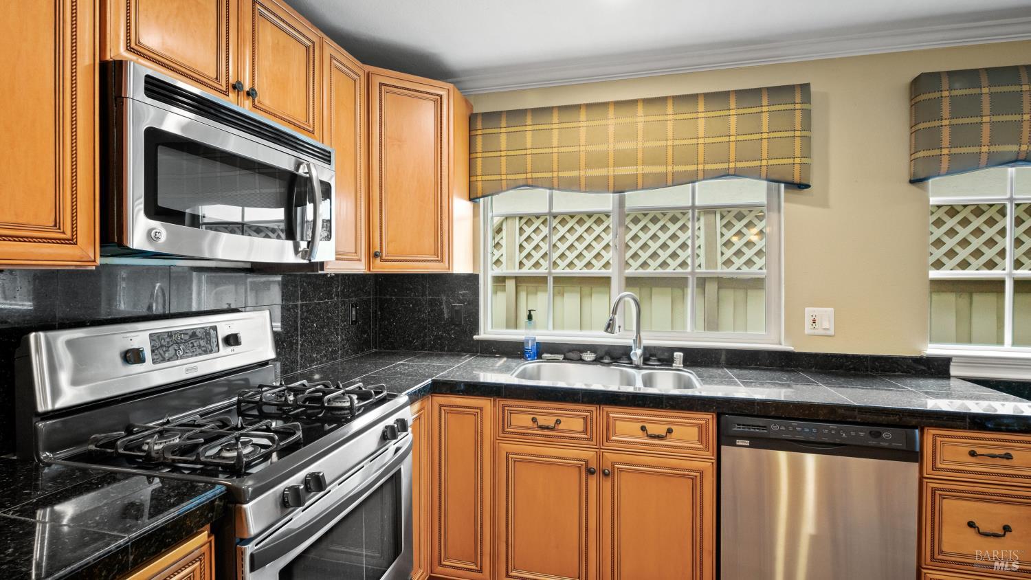 Property photo 36