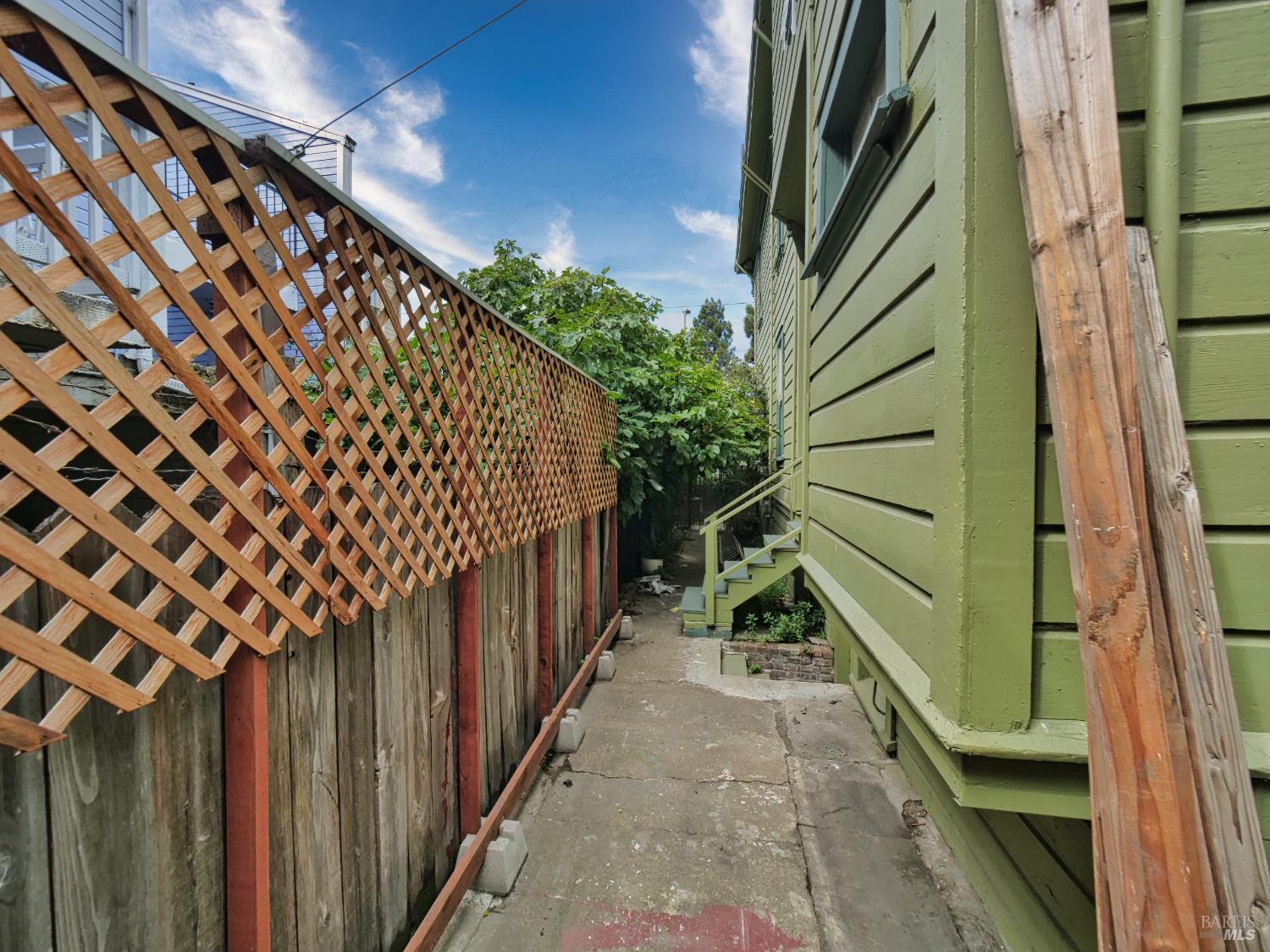 Property photo 38
