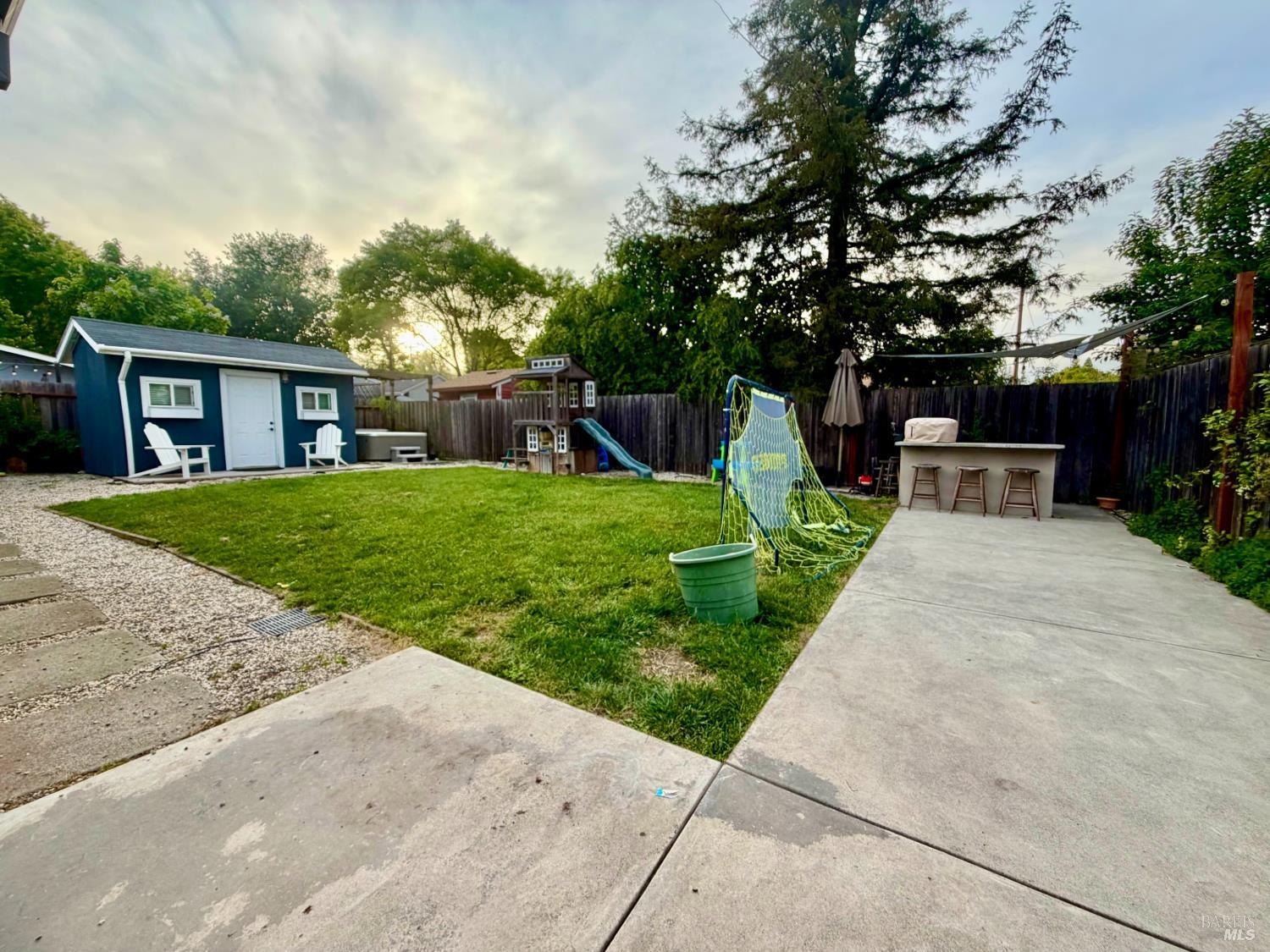 Property photo 25