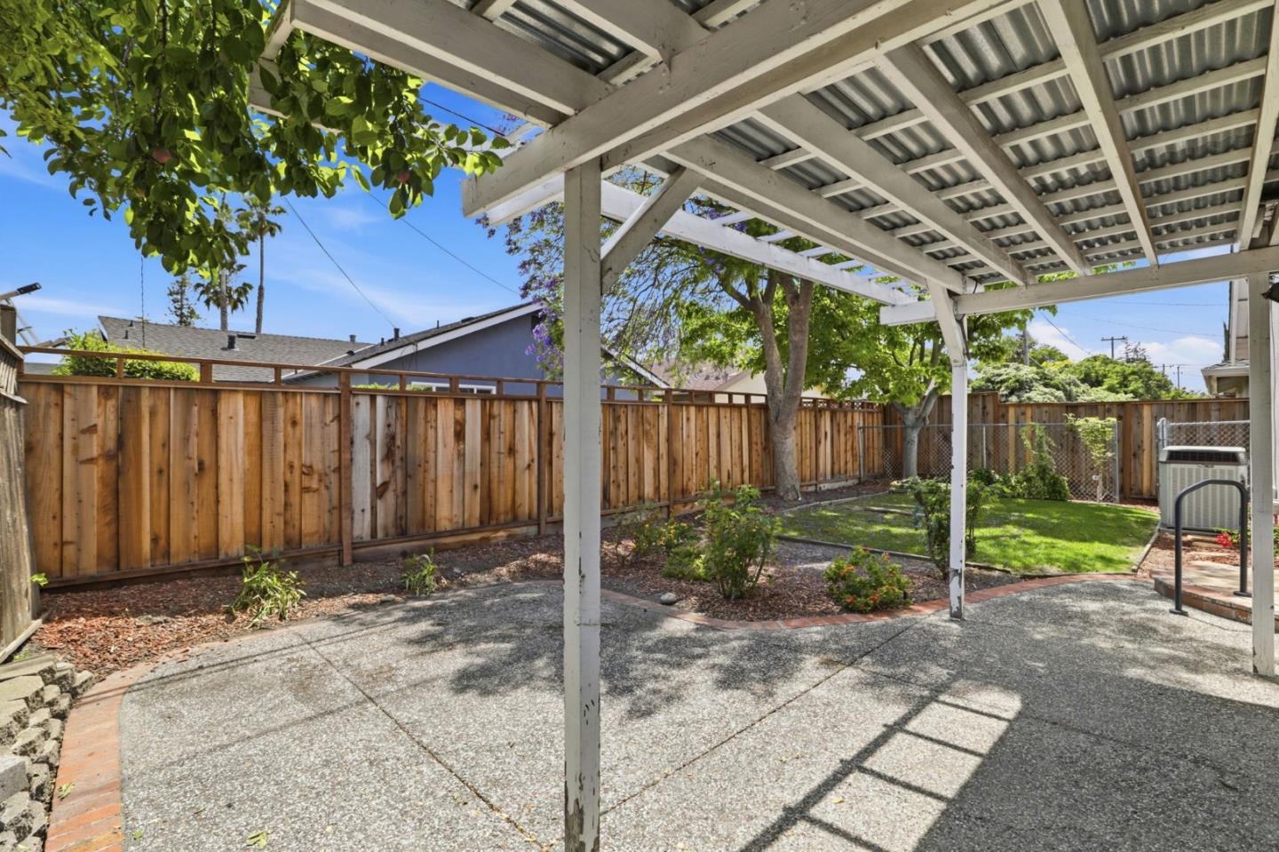 Property photo 24