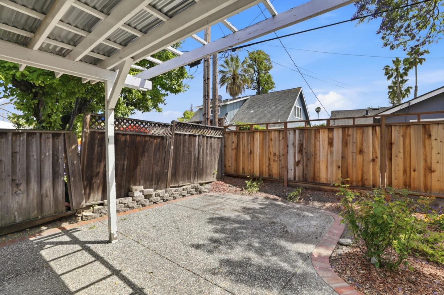 Property photo 25