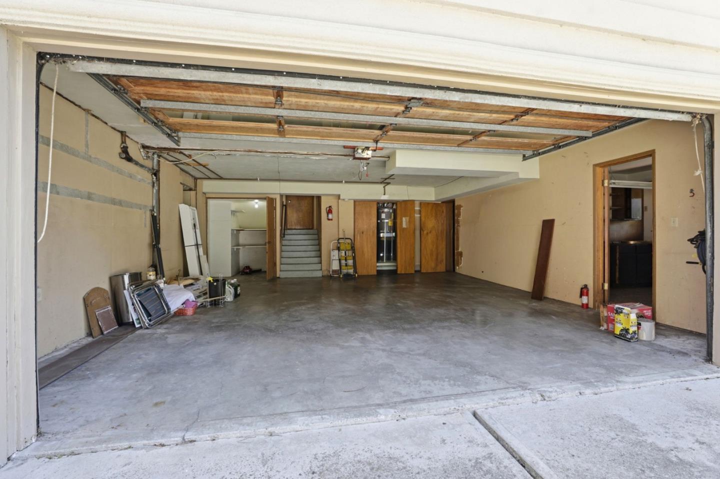 Property photo 38