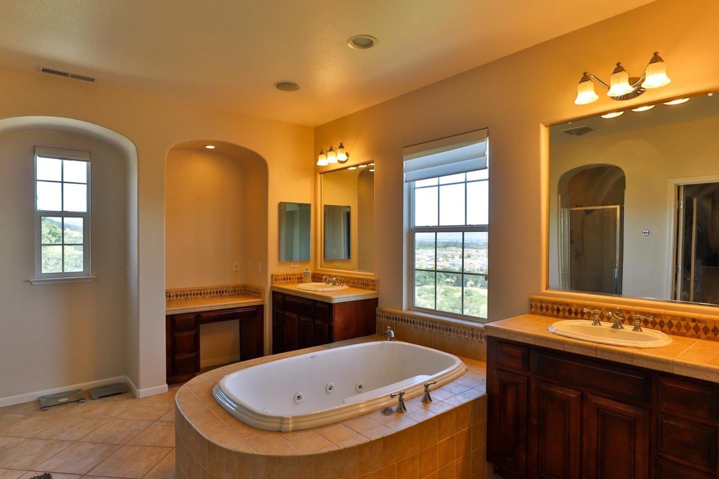 Property photo 46
