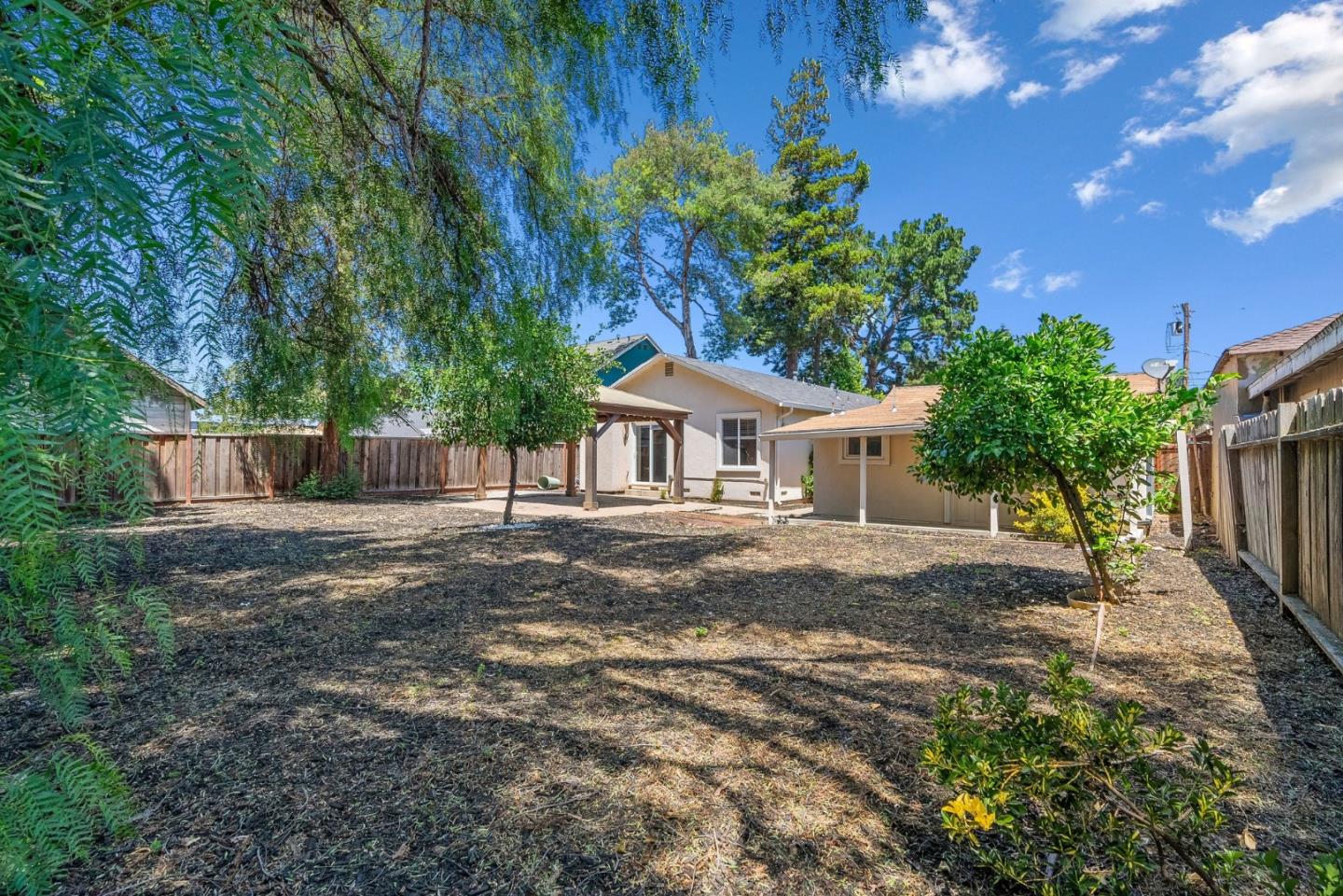 Property photo 25