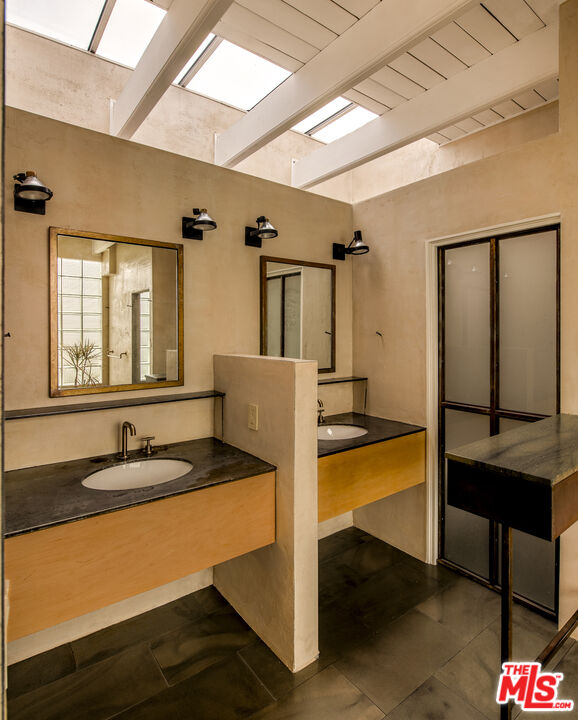 Property photo 36