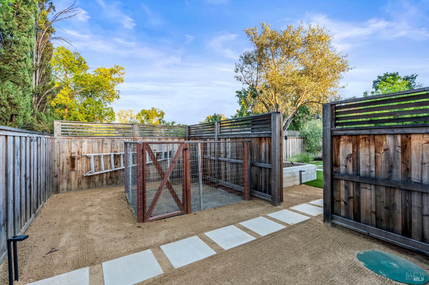 Property photo 32