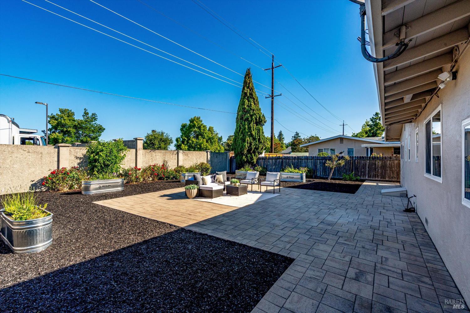 Property photo 44