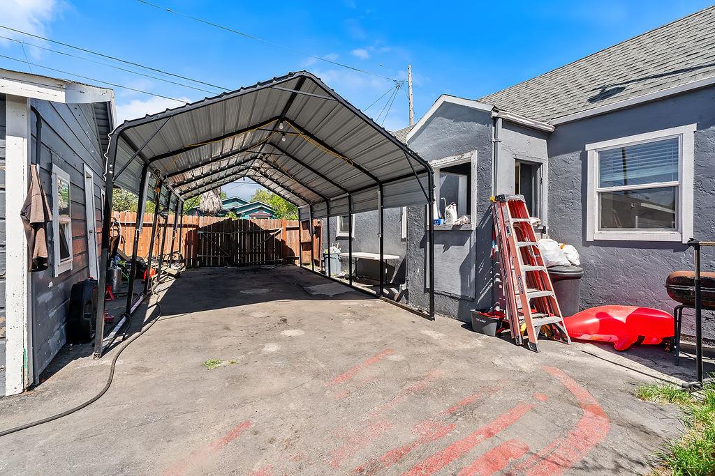 Property photo 32