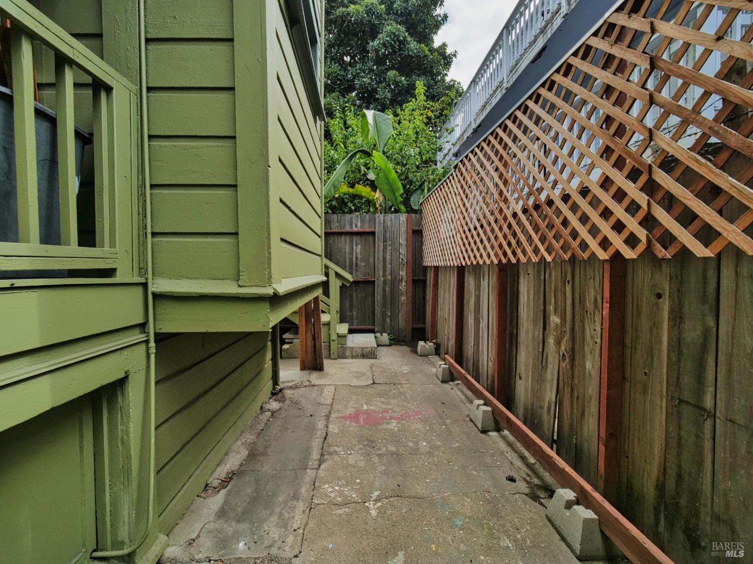 Property photo 35