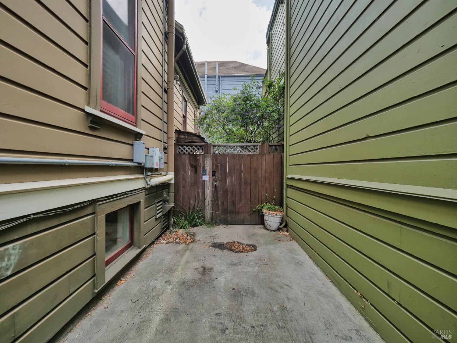 Property photo 36