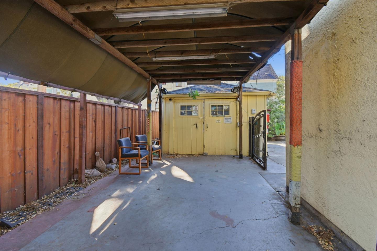 Property photo 37