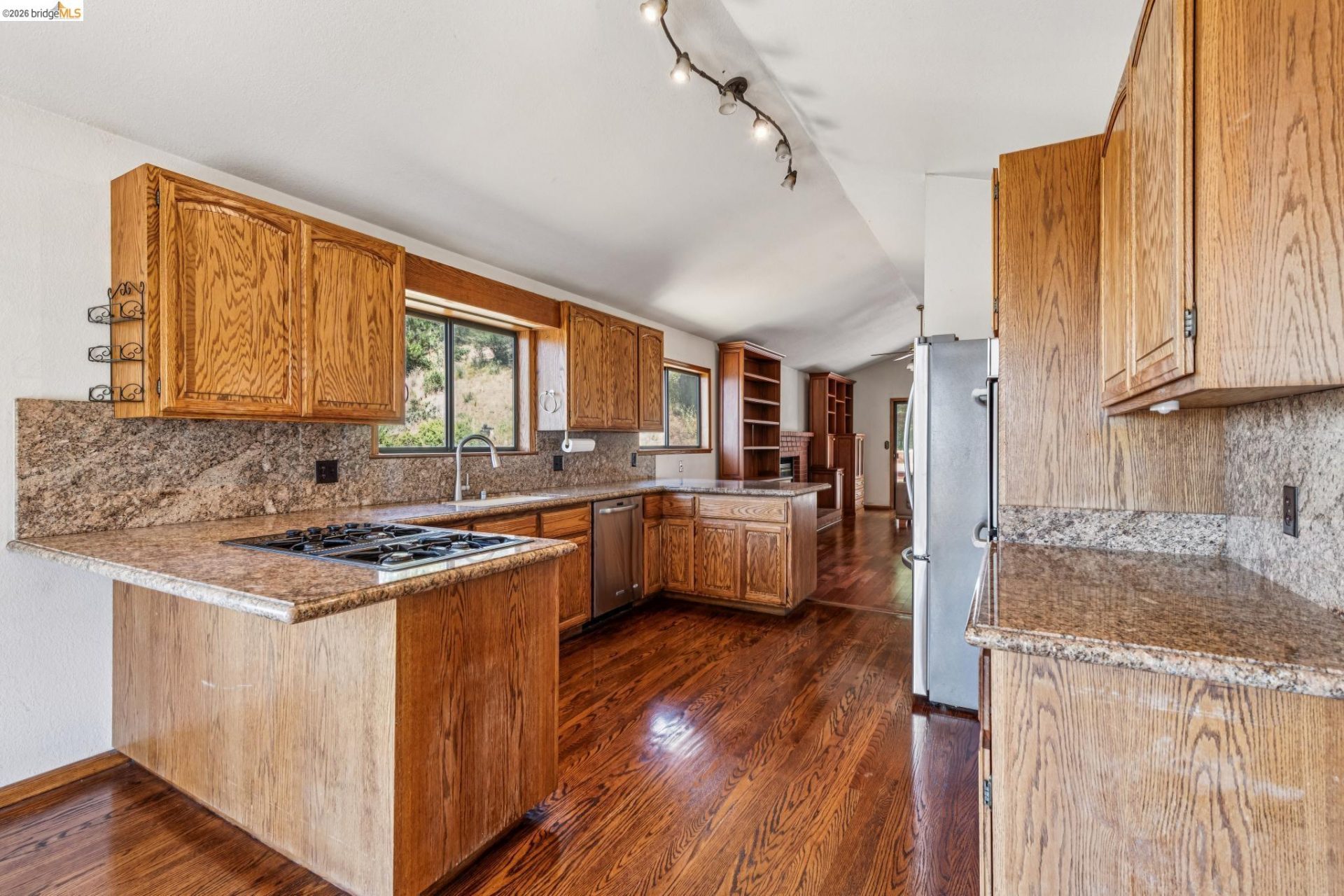 Property photo 32