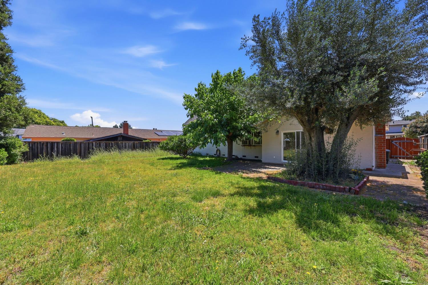 Property photo 44