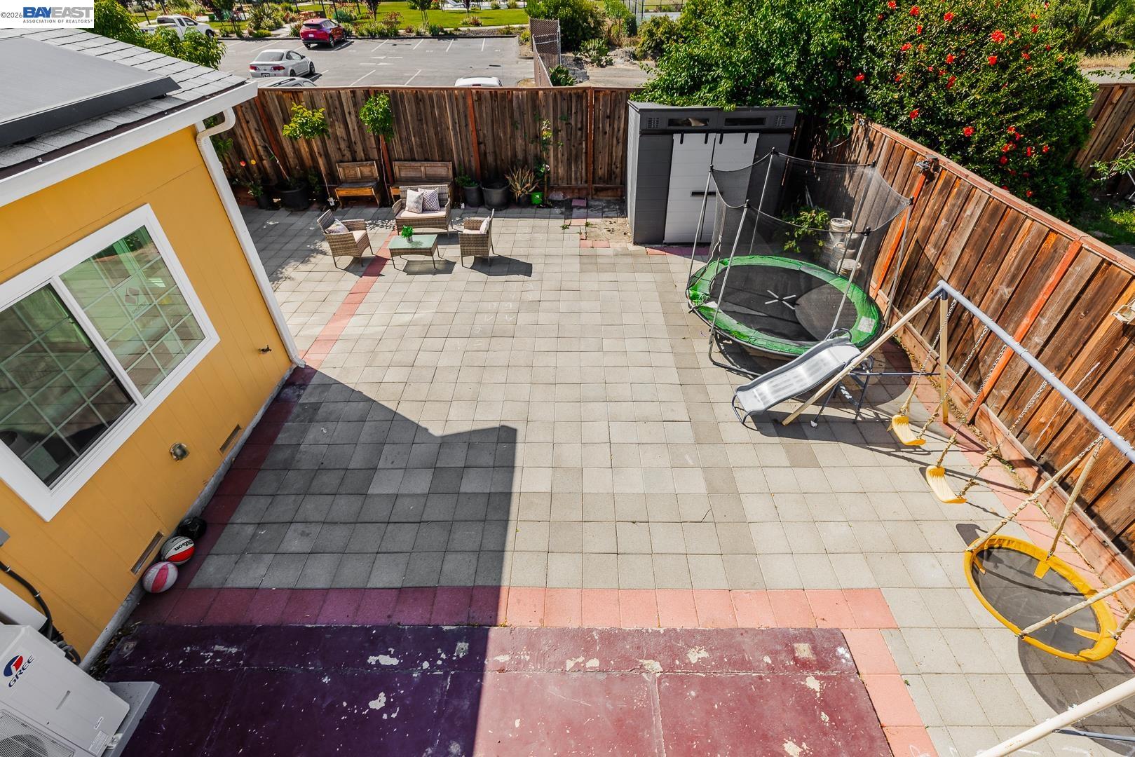 Property photo 33
