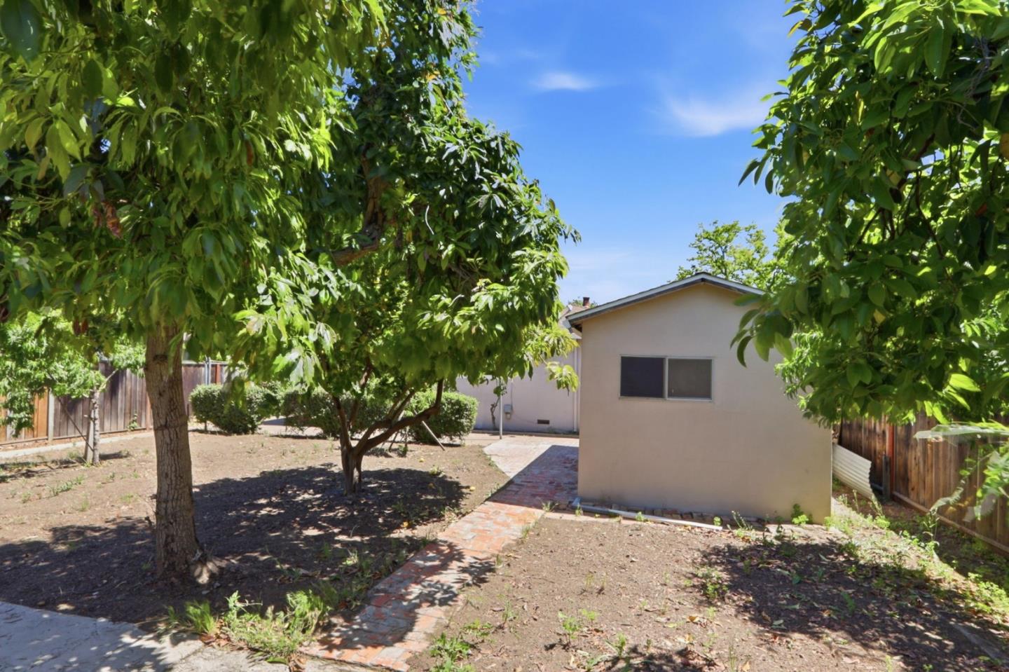 Property photo 40