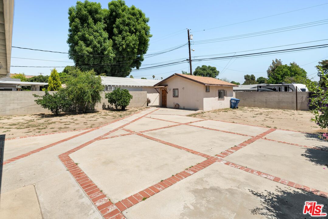 Property photo 24