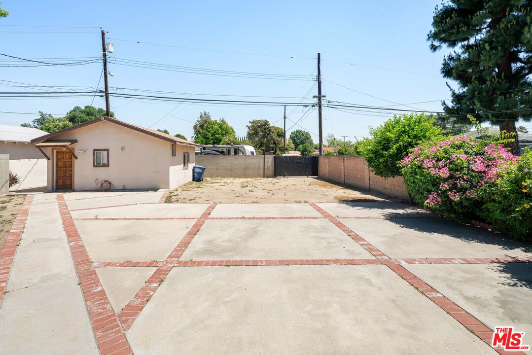Property photo 25