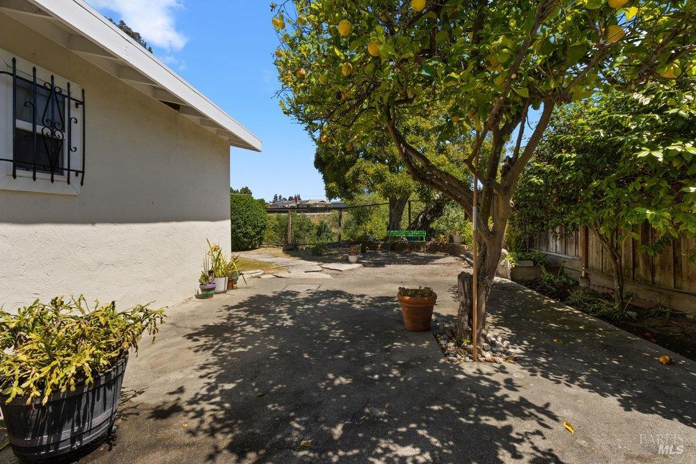 Property photo 30