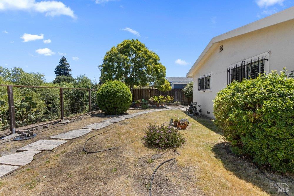Property photo 36