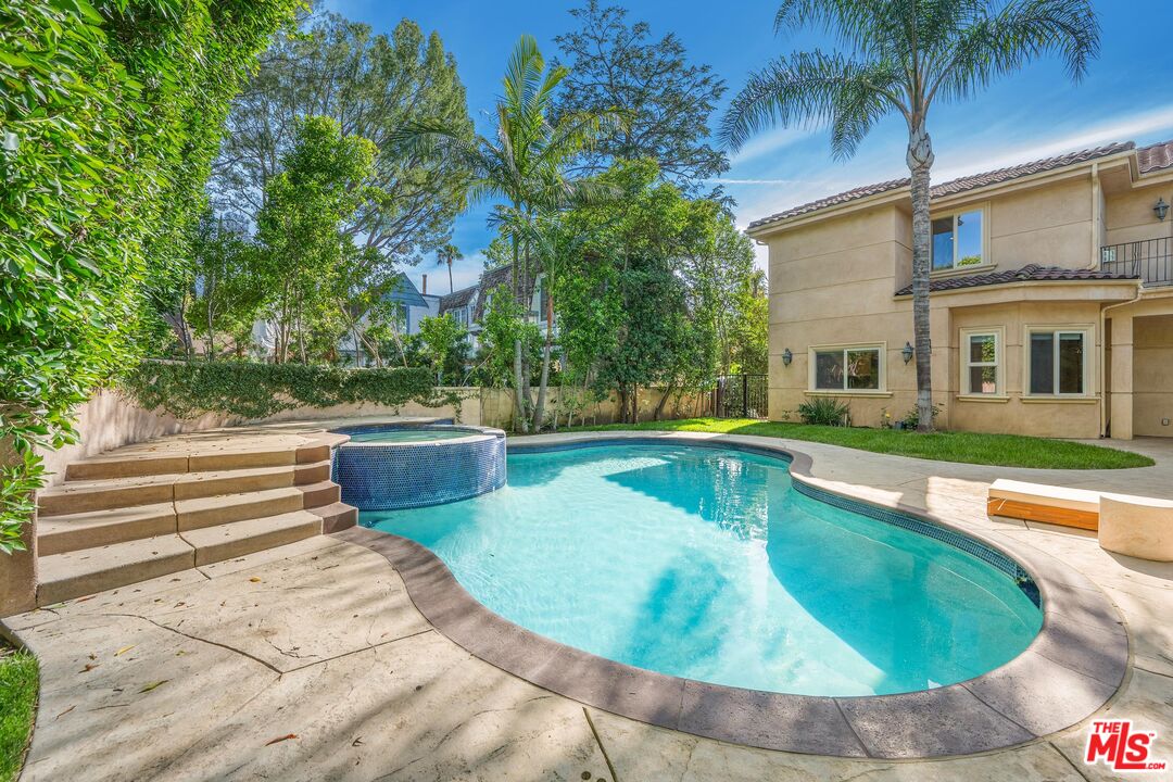 Property photo 43