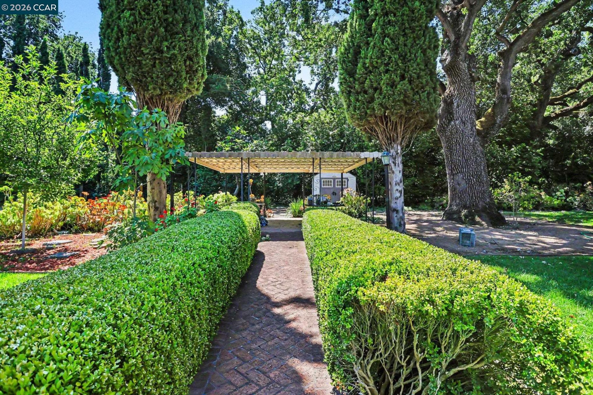 Property photo 44