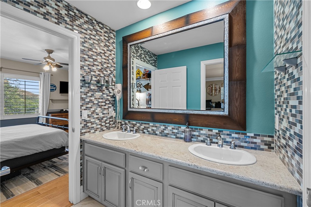 Property photo 43