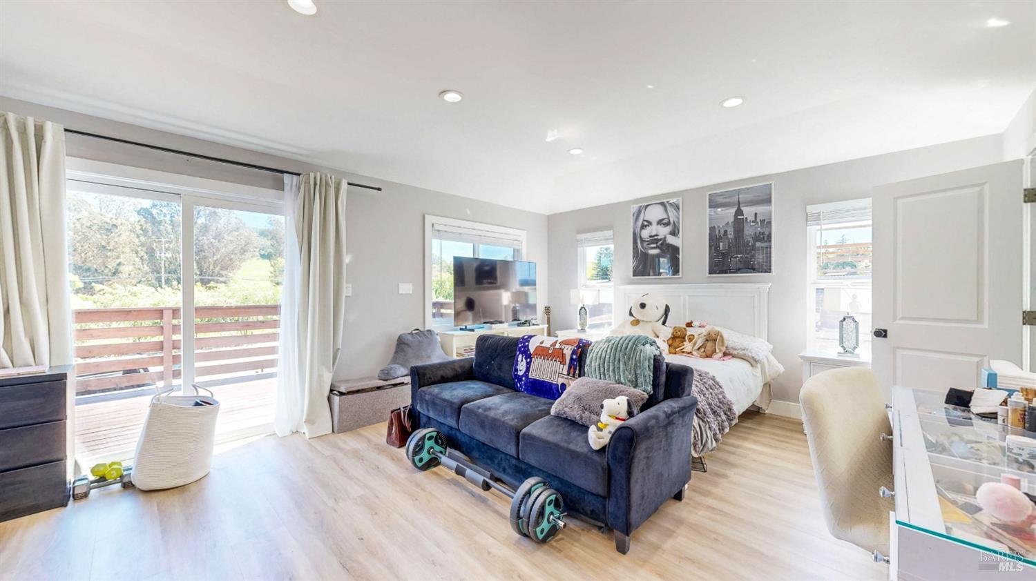 Property photo 35