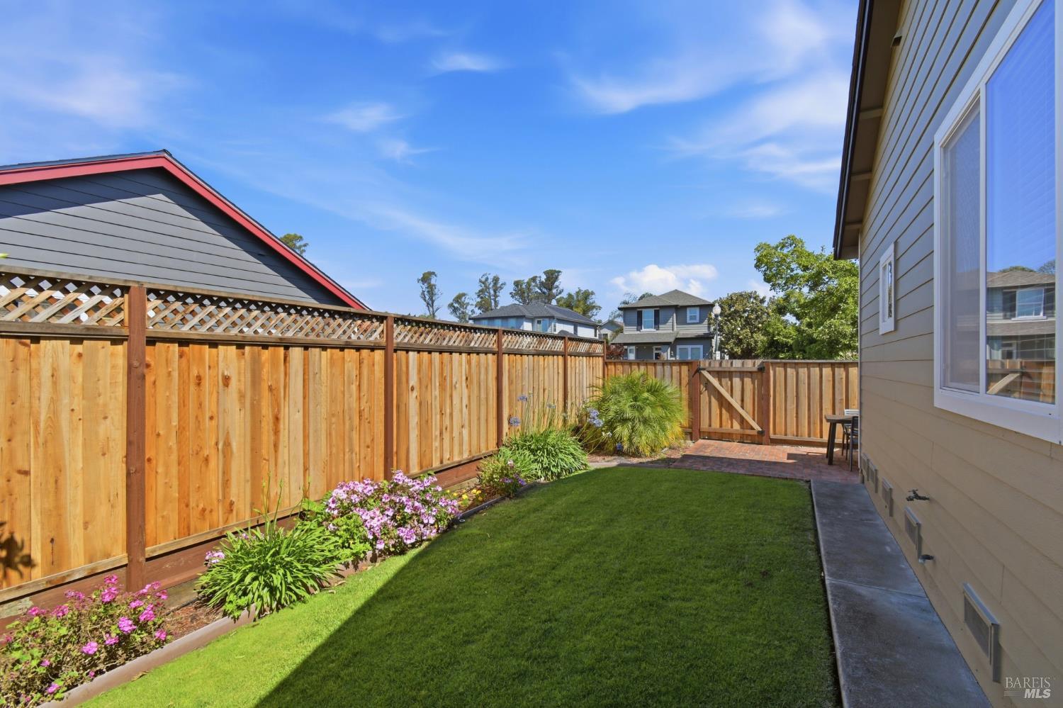 Property photo 38