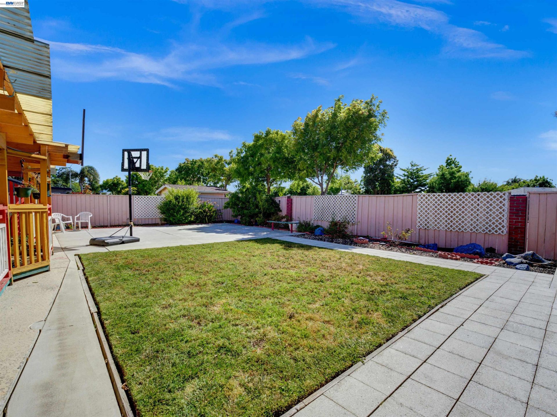 Property photo 32