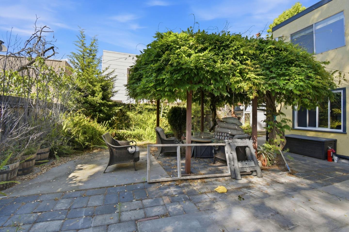 Property photo 37