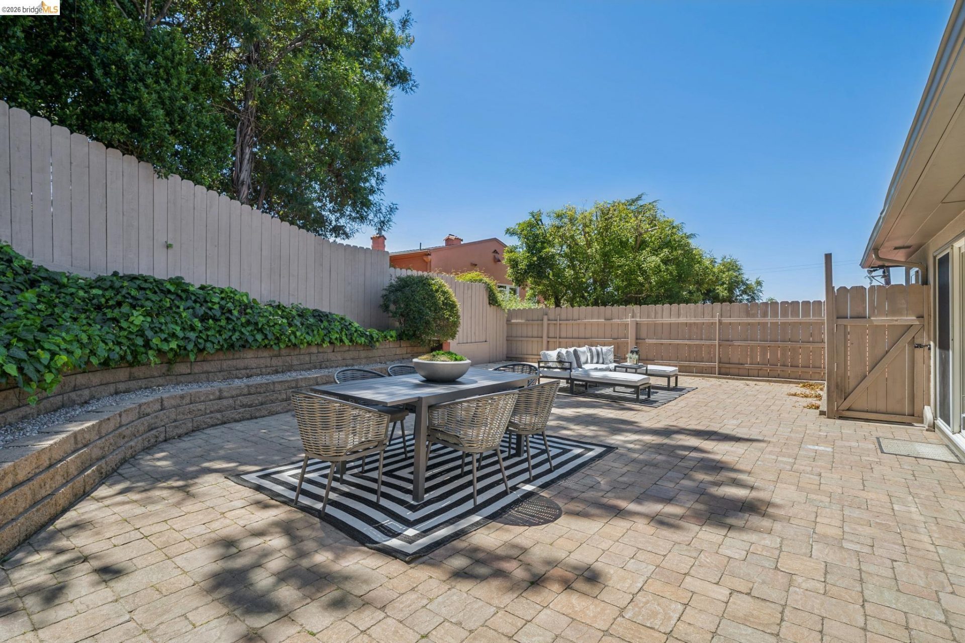 Property photo 38