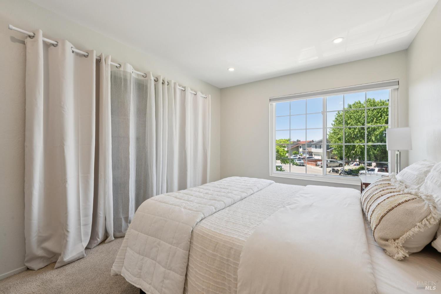 Property photo 50