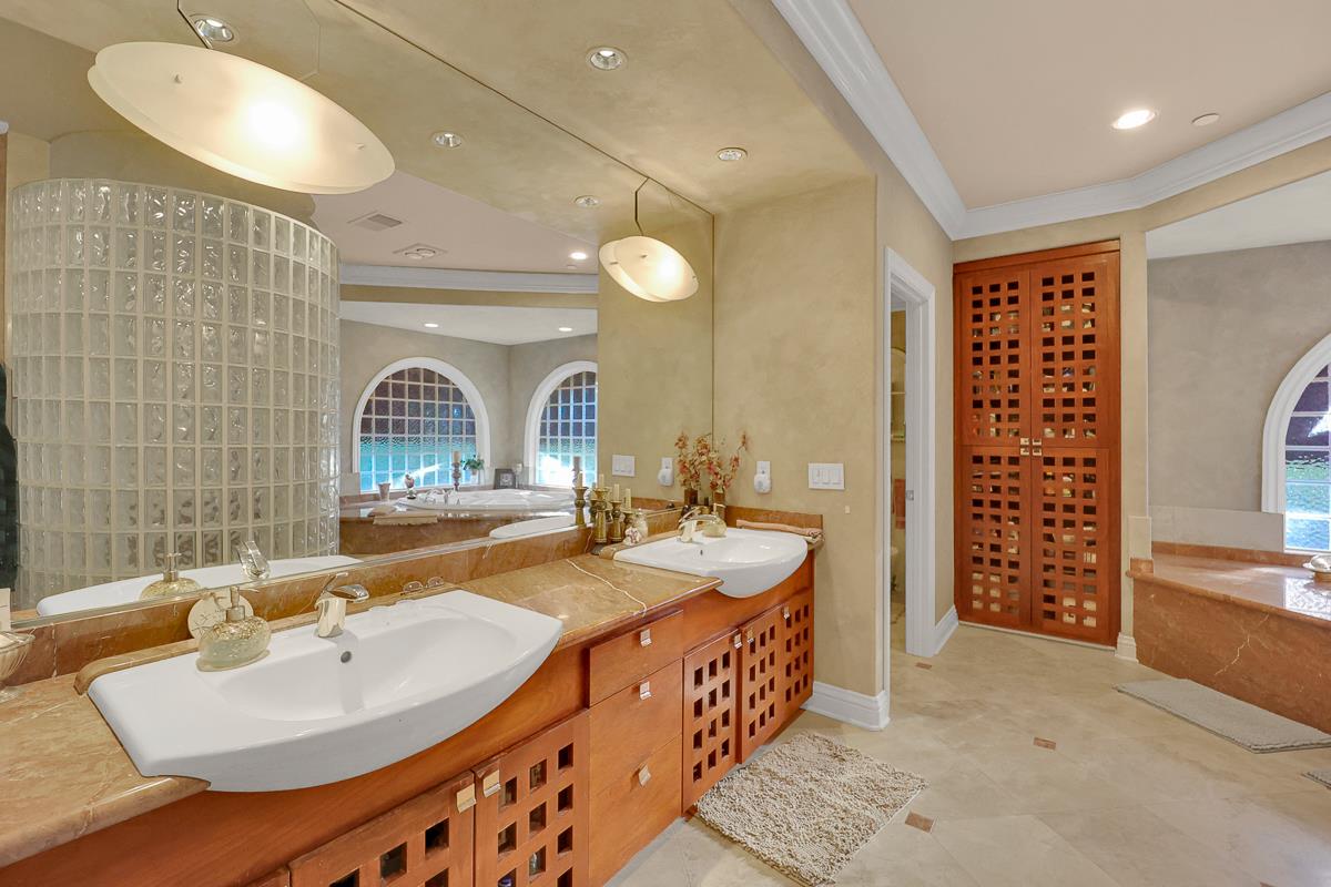 Property photo 47