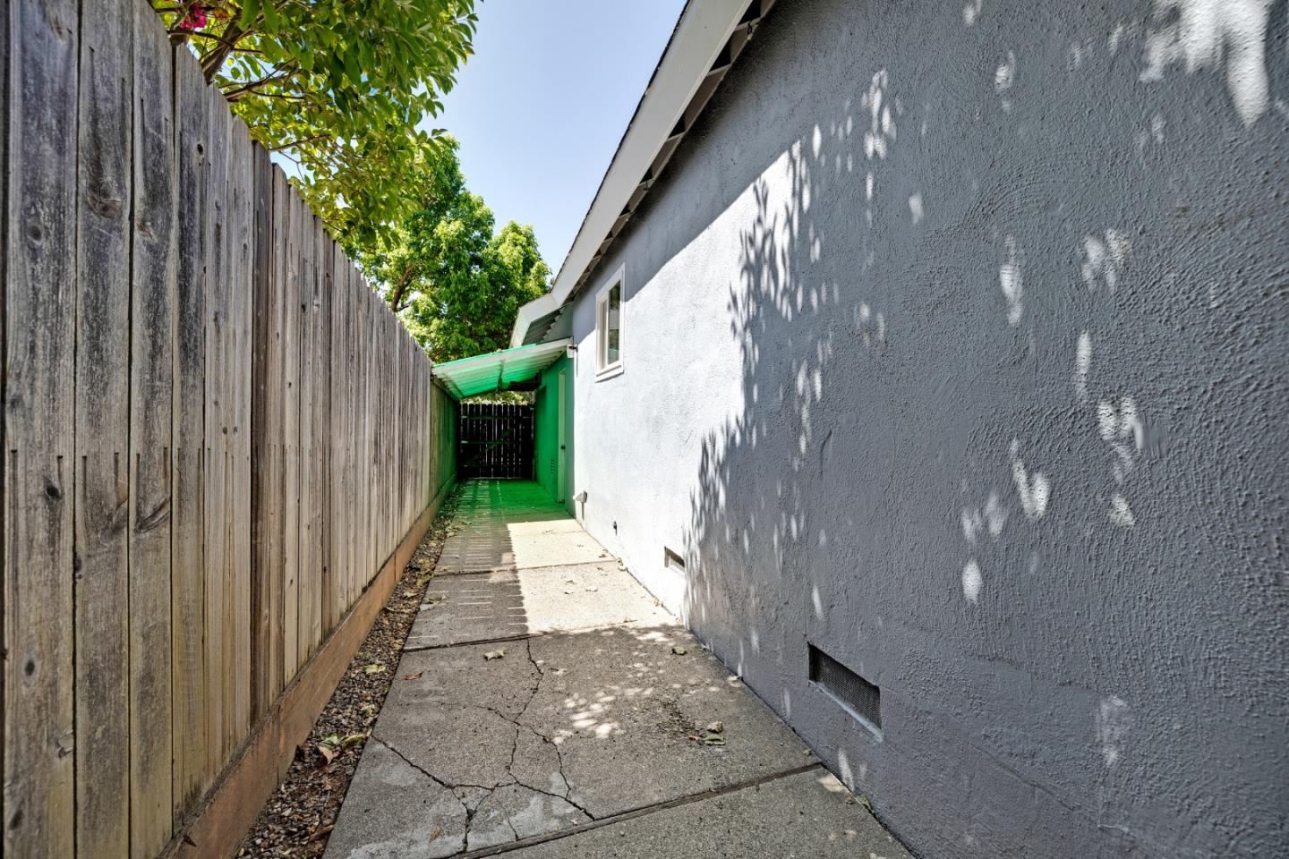 Property photo 37