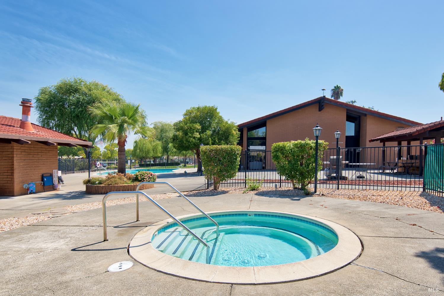 Property photo 36