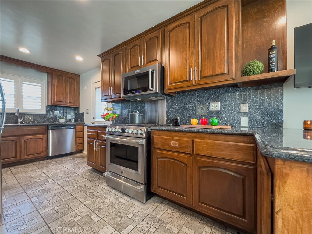 Property photo 24