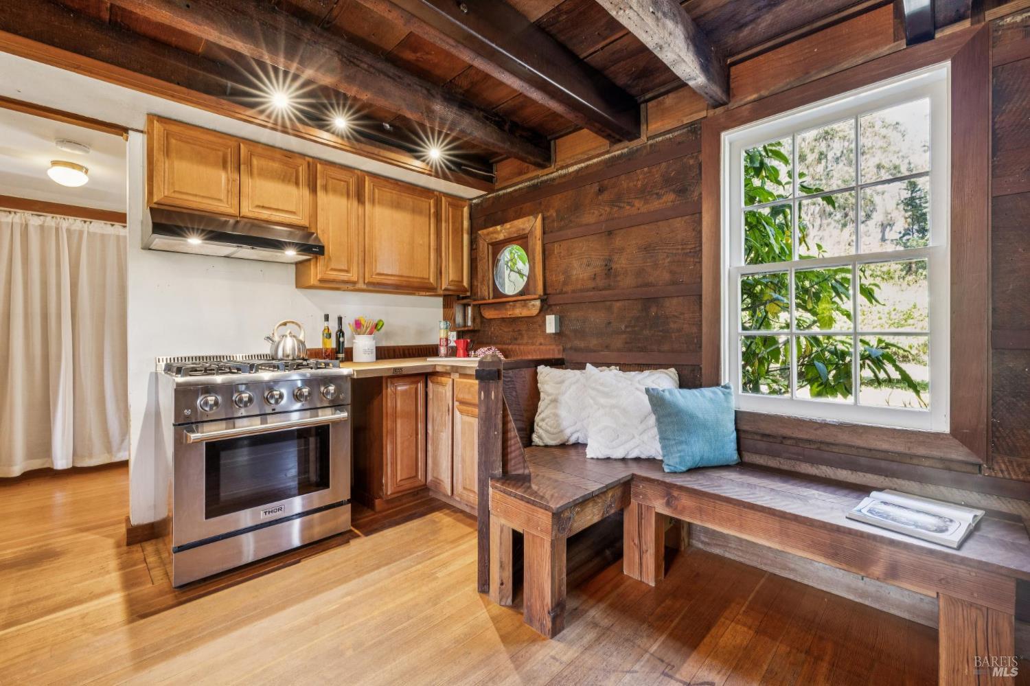 Property photo 31
