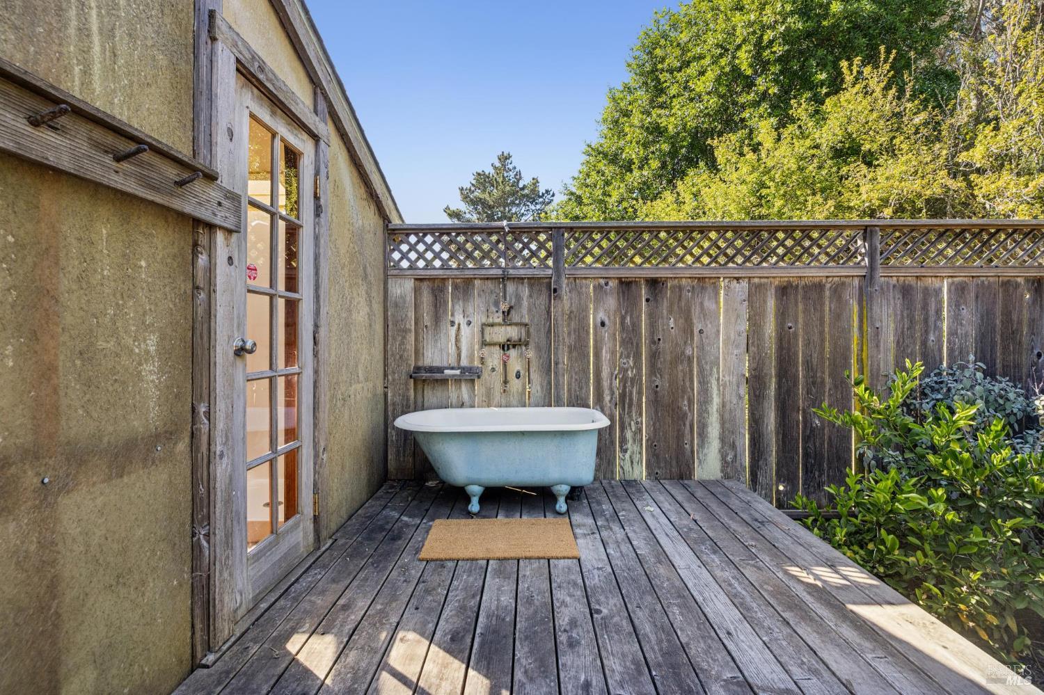 Property photo 38