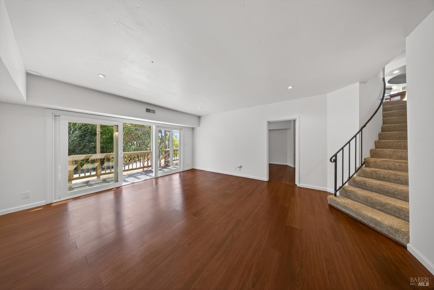 Property photo 50