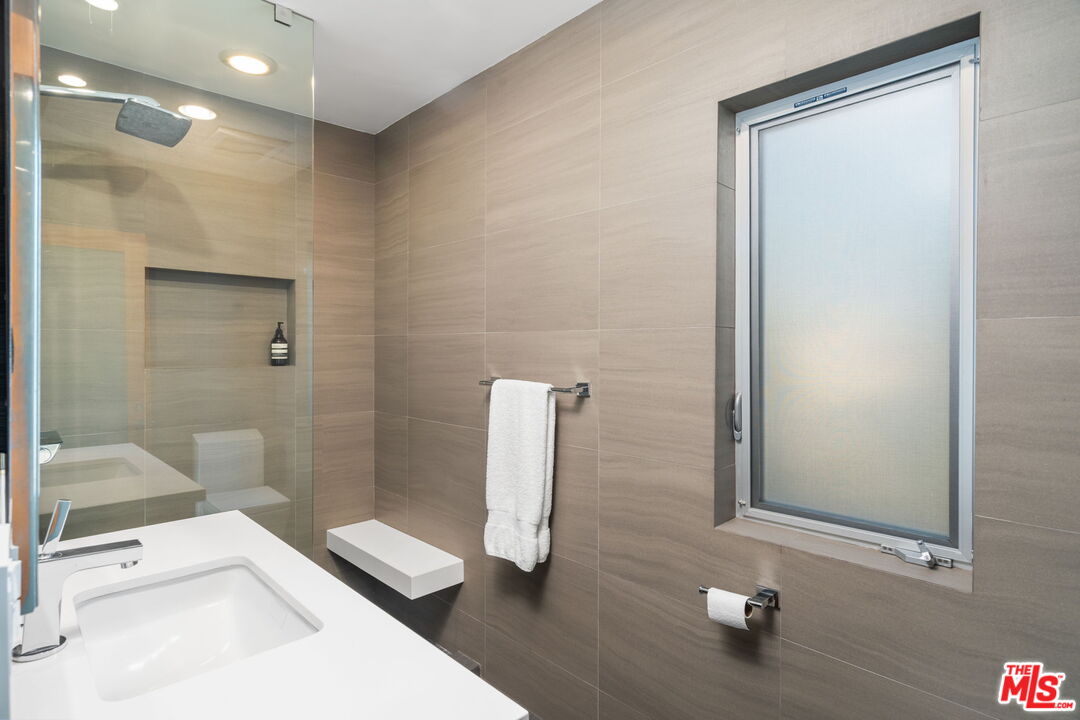 Property photo 50