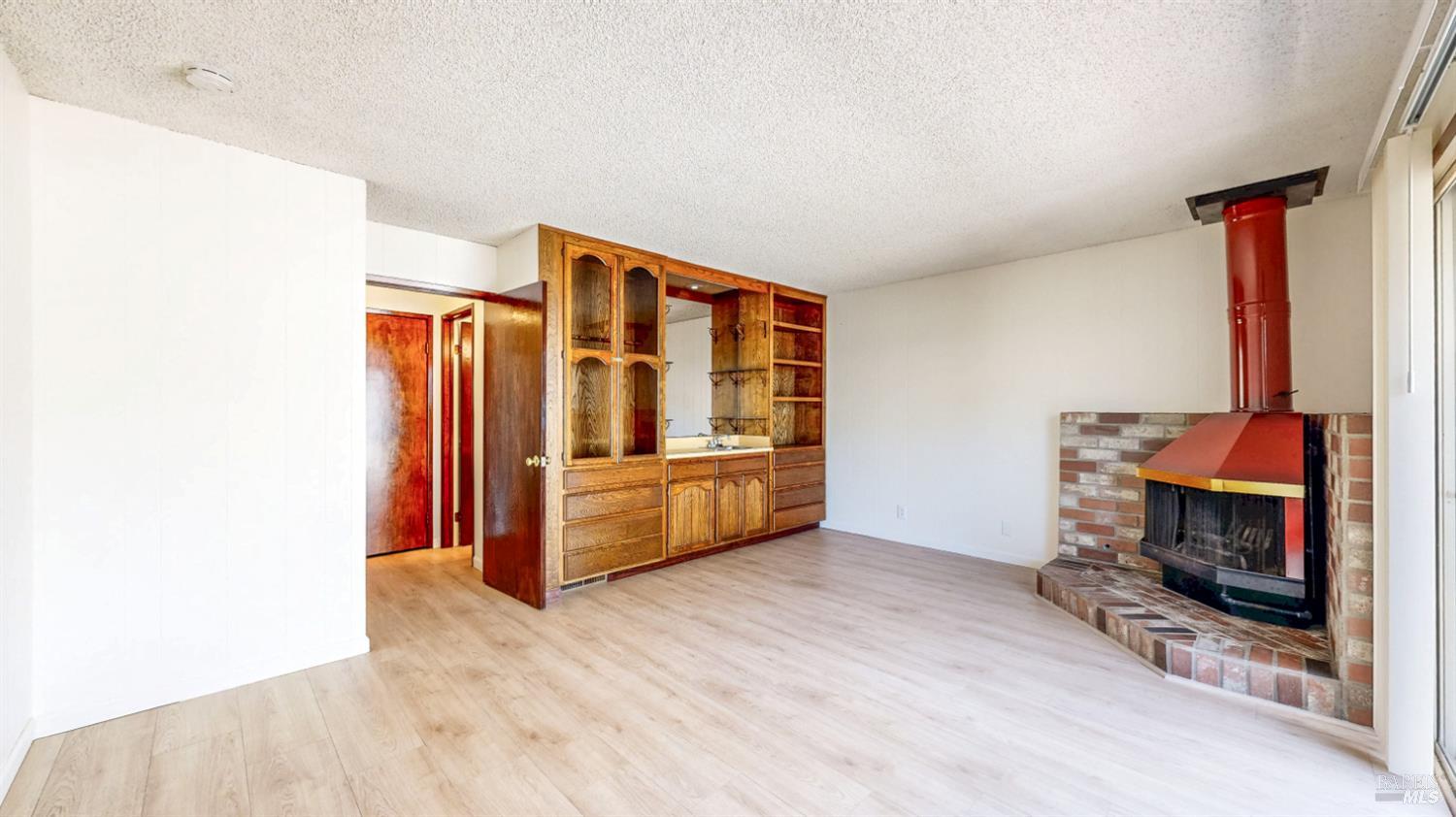 Property photo 28