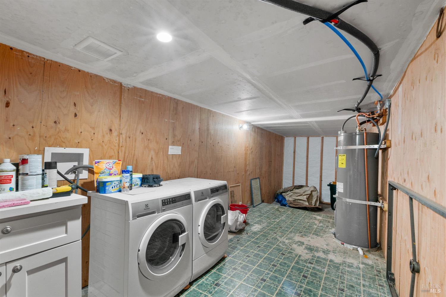Property photo 32