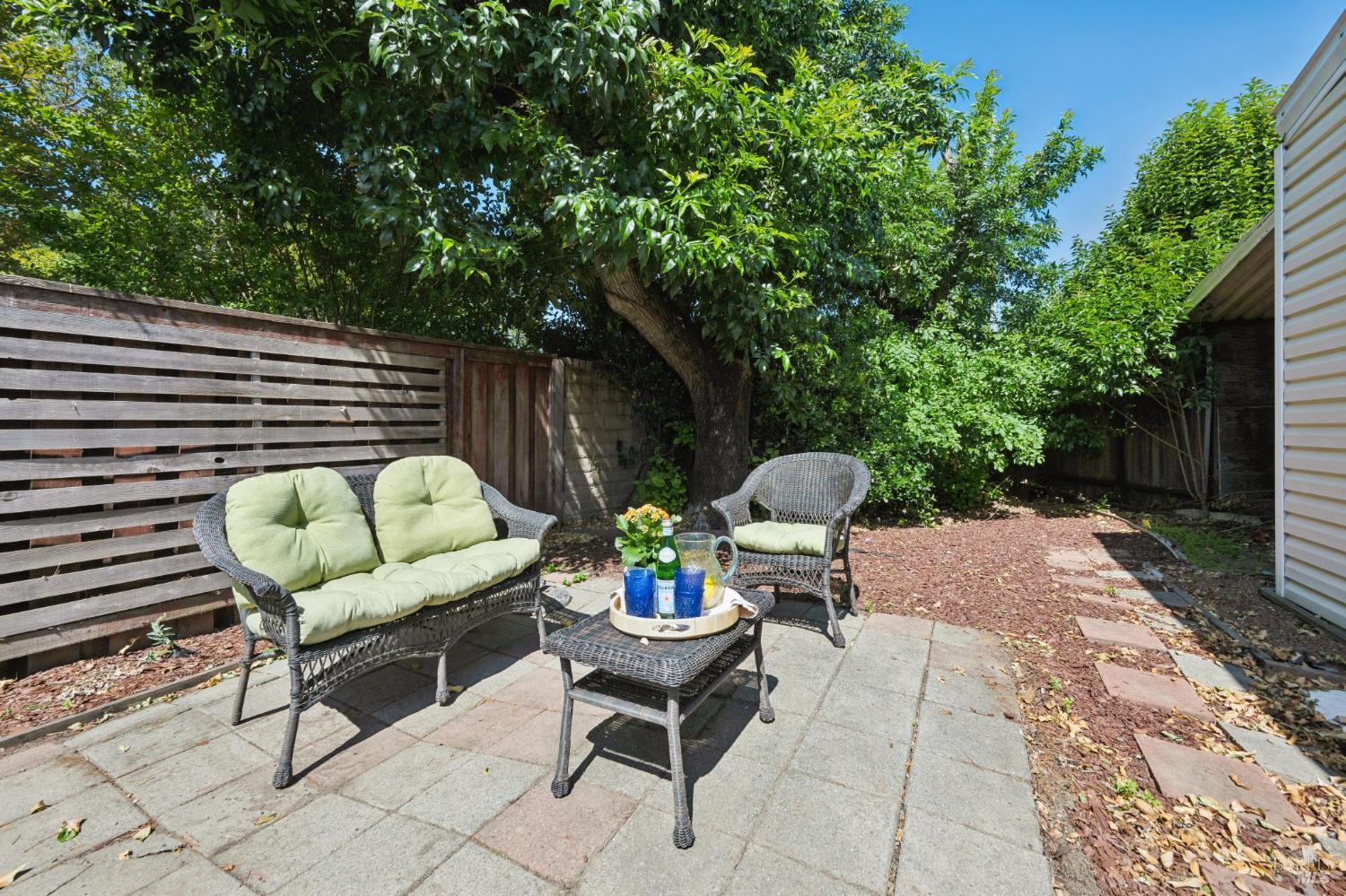 Property photo 32