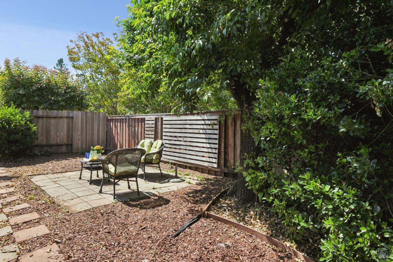 Property photo 33