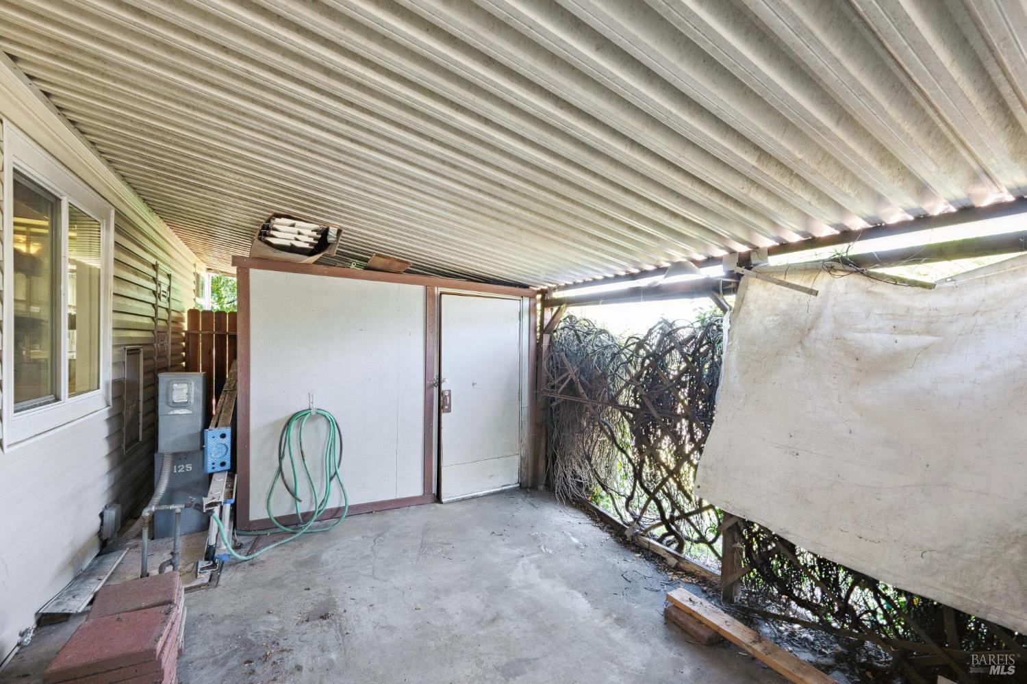 Property photo 37