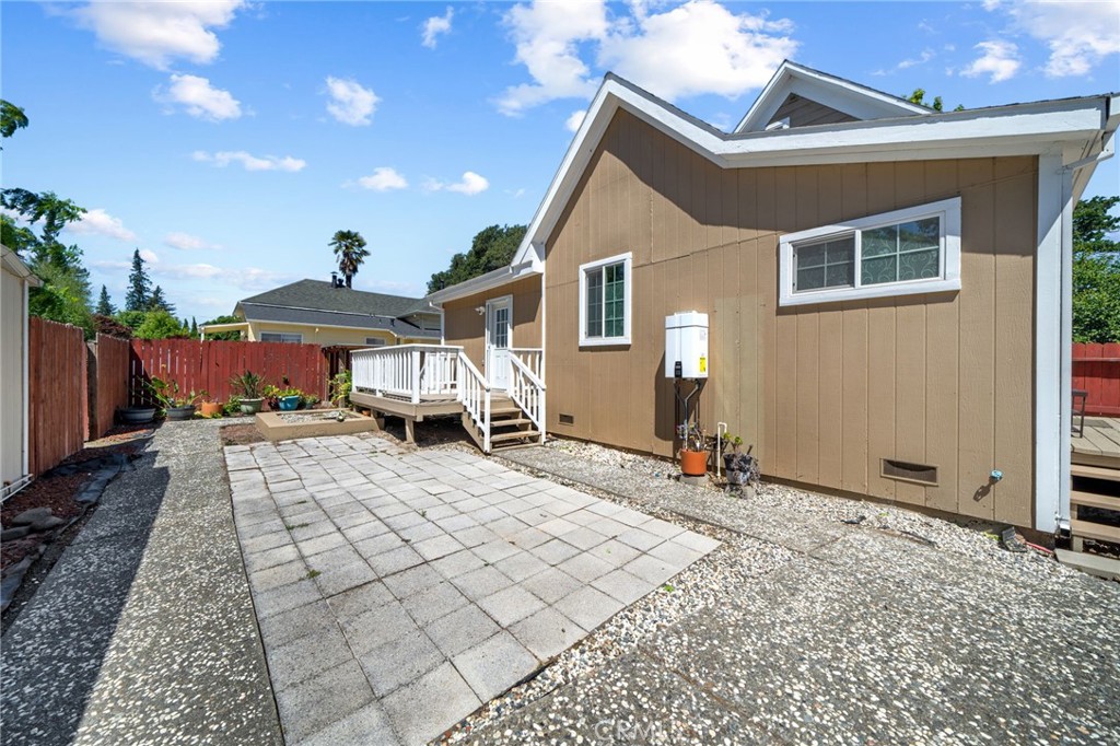 Property photo 44