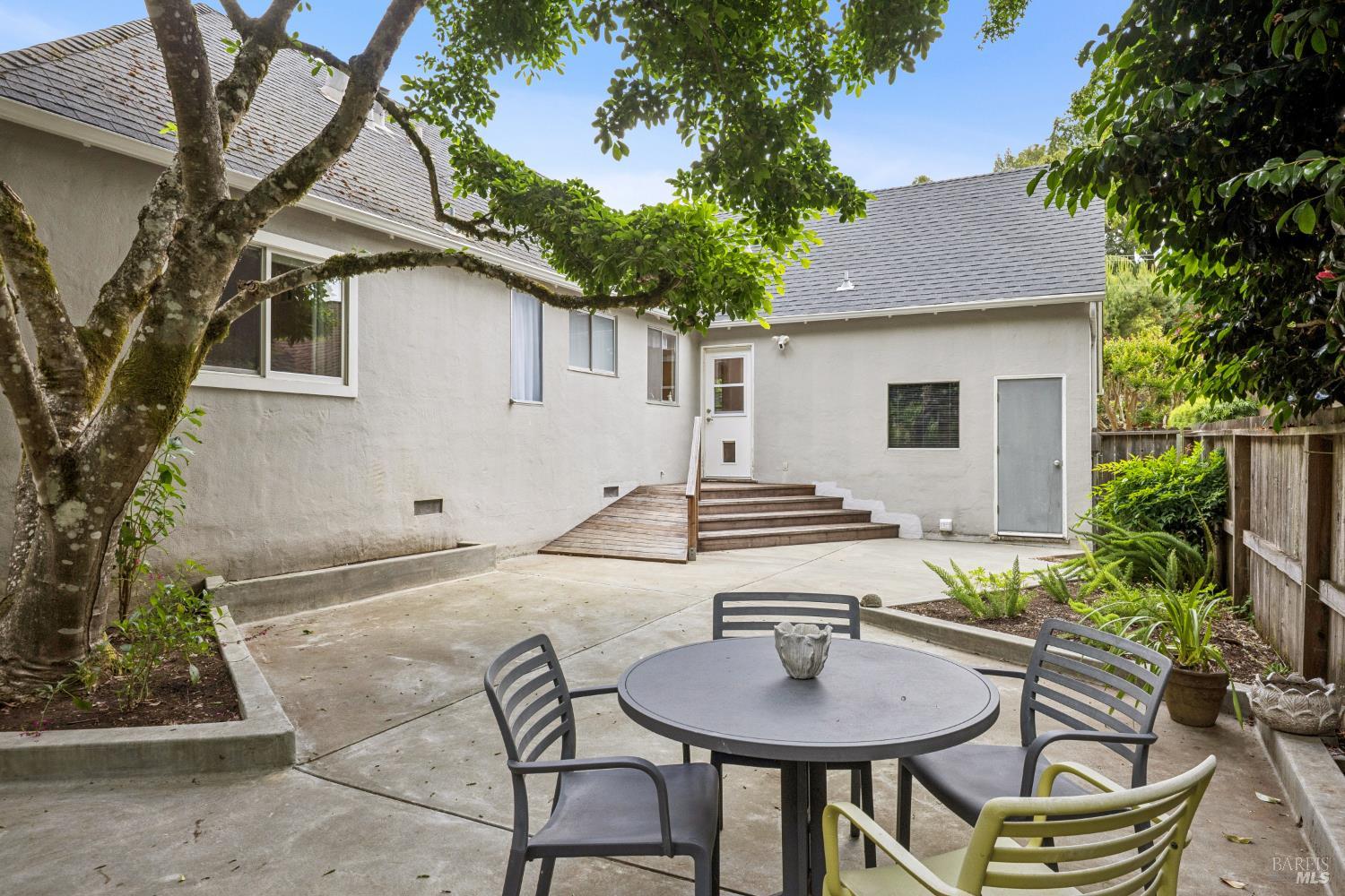 Property photo 35