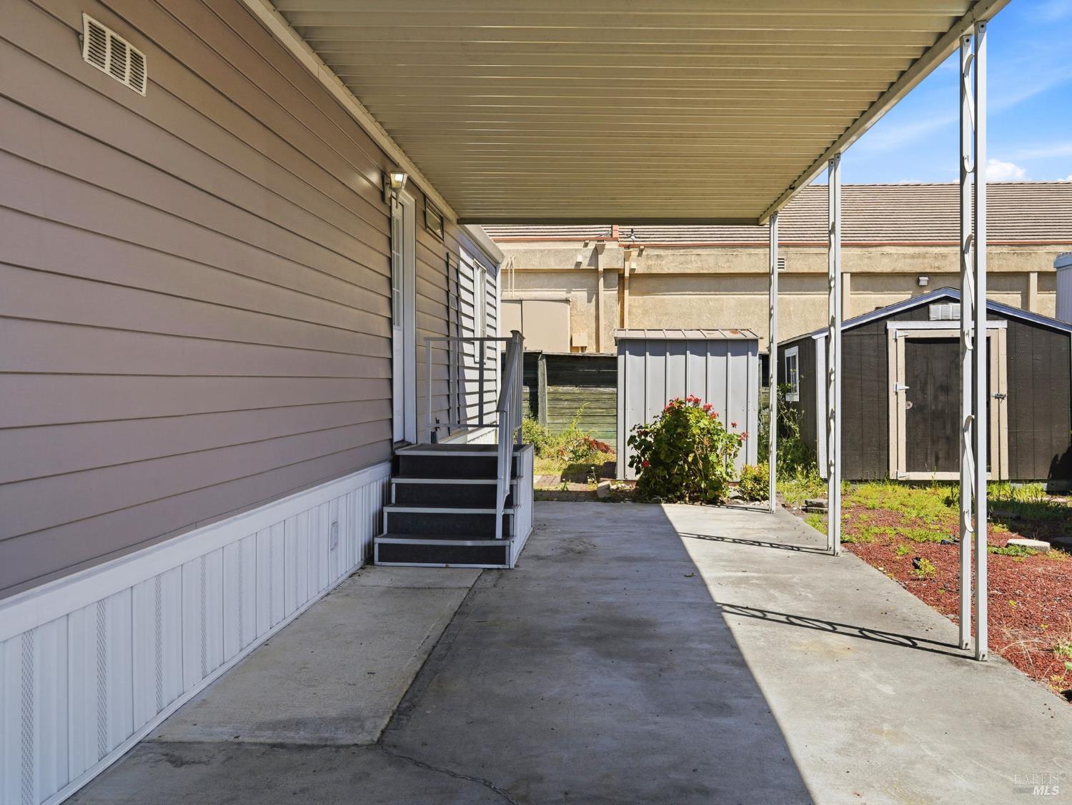 Property photo 38